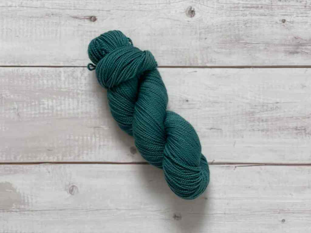 Top 10 under $10 Sustainable Yarns Image Cascade 220 Yarn