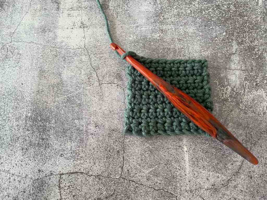 How to make a single crochet image 1