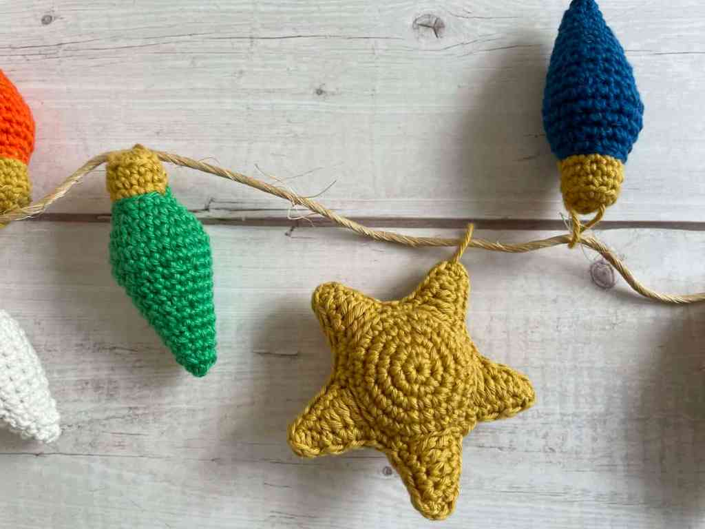 Christmas Lights Garland Free Crochet Pattern Image 1