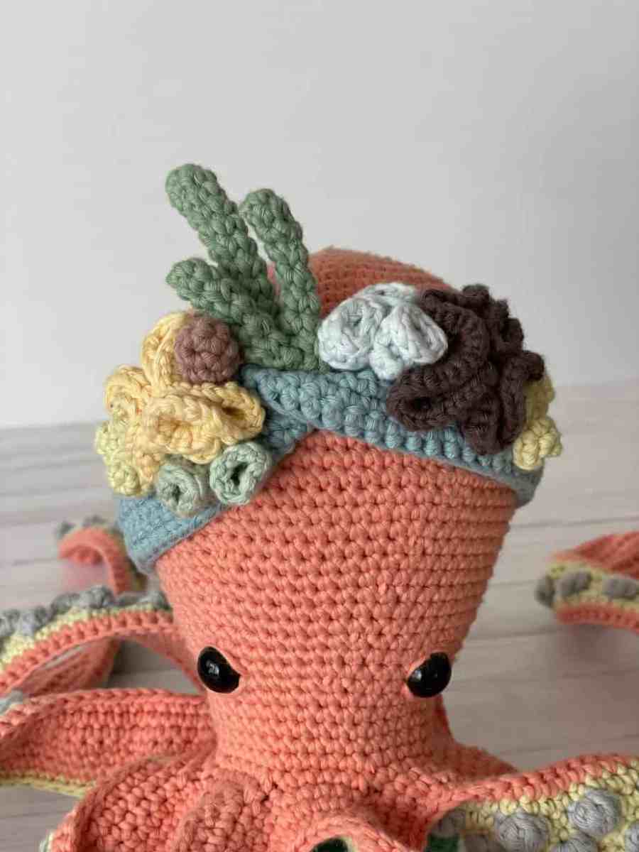 Octopus Crochet Pattern: Free Pattern + Video Tutorial