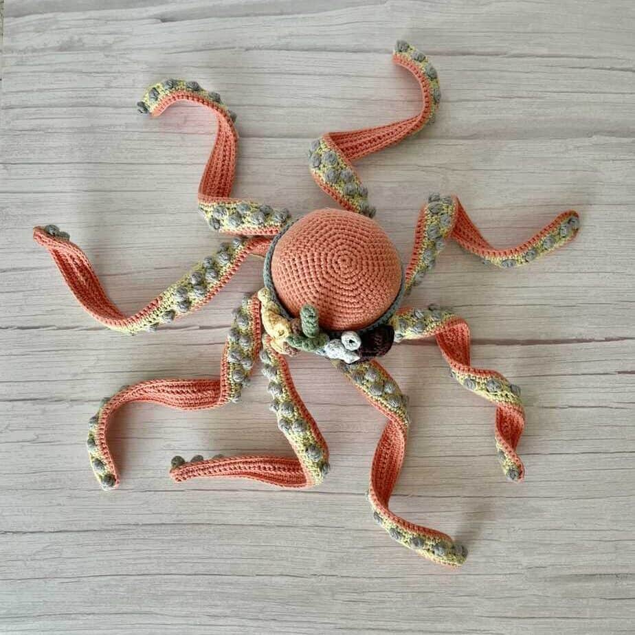 Octopus Free Crochet Pattern From the Top