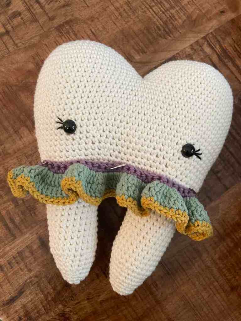 Crochet Tooth with Skirt