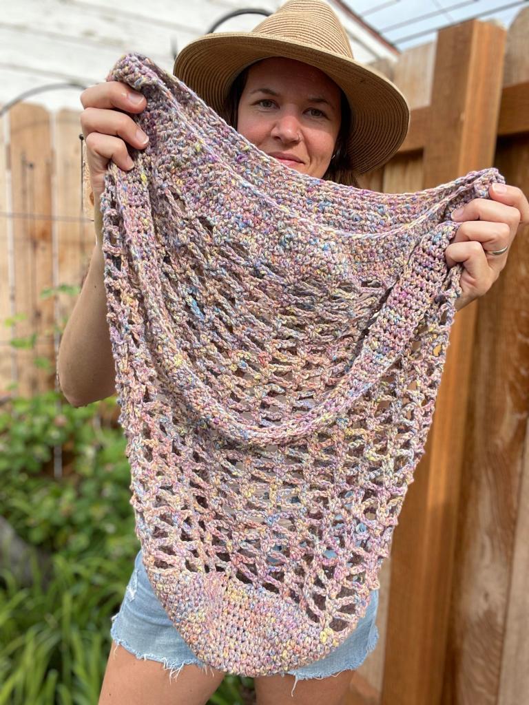 crochet market bag up close photo