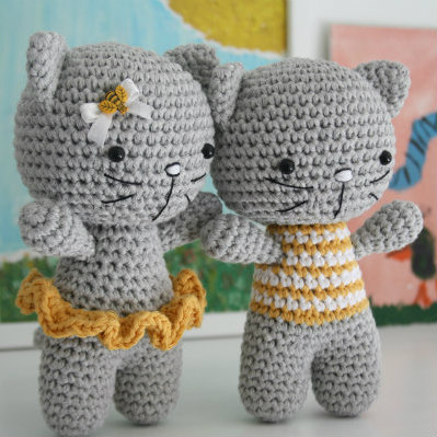 Small Cat with Joined Legs crochet project — lilleliis