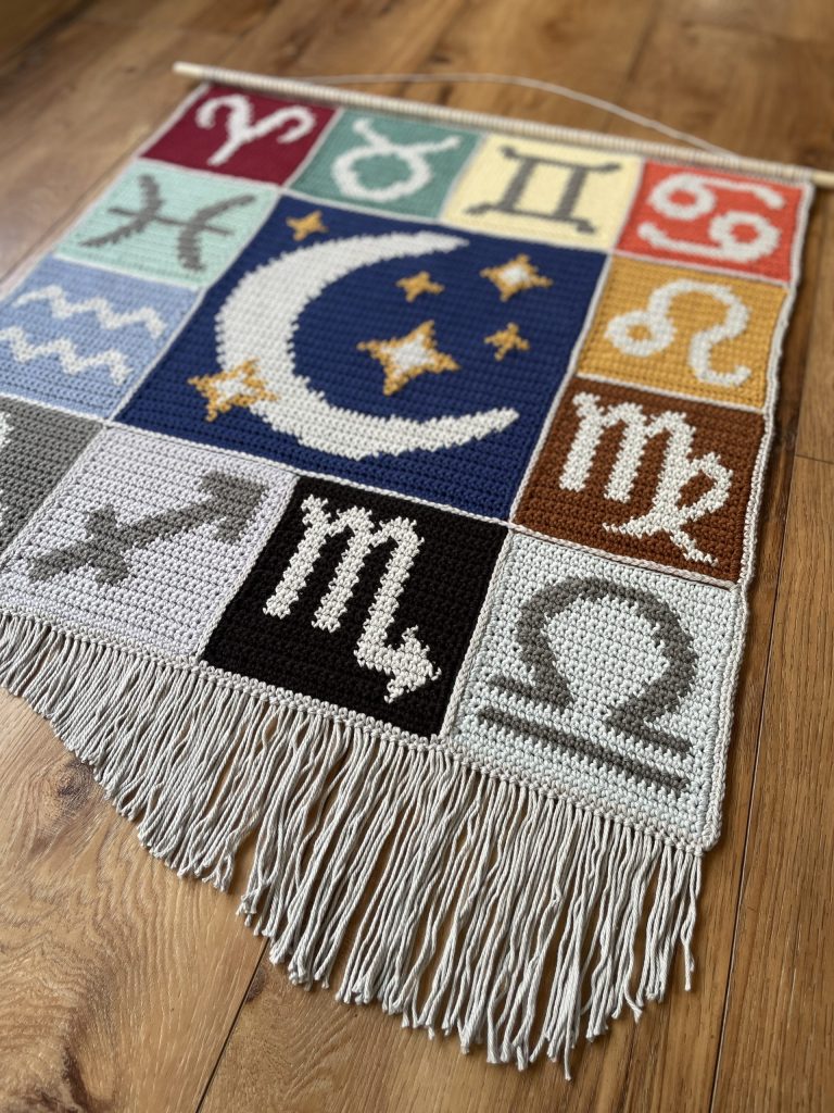 Crochet tapestry image