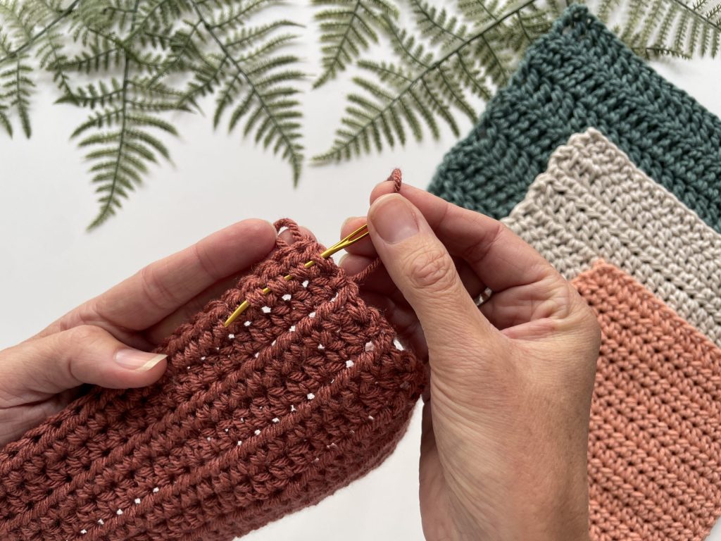 how to weave in ends crochet