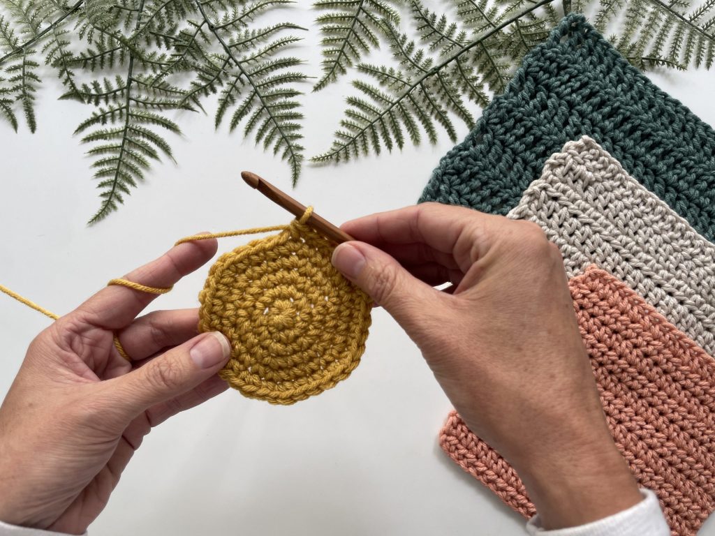 how to decrease in crochet - companion article how to increase in crochet